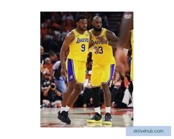 詹姆斯晒对步行者高光布朗尼同框画面震撼全场 詹姆斯晒对步行者高光布朗尼同框画面震撼全场